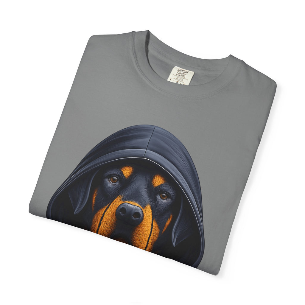 Hooded Rottweiler Portrait Tee – Unisex Powerful Dog Graphic T-Shirt