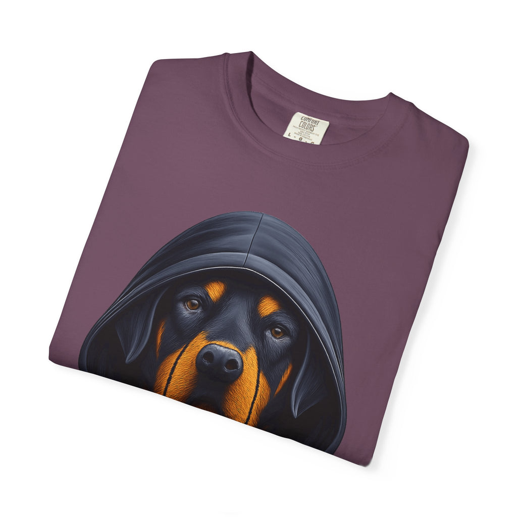 Hooded Rottweiler Portrait Tee – Unisex Powerful Dog Graphic T-Shirt