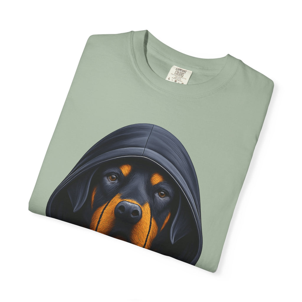 Hooded Rottweiler Portrait Tee – Unisex Powerful Dog Graphic T-Shirt
