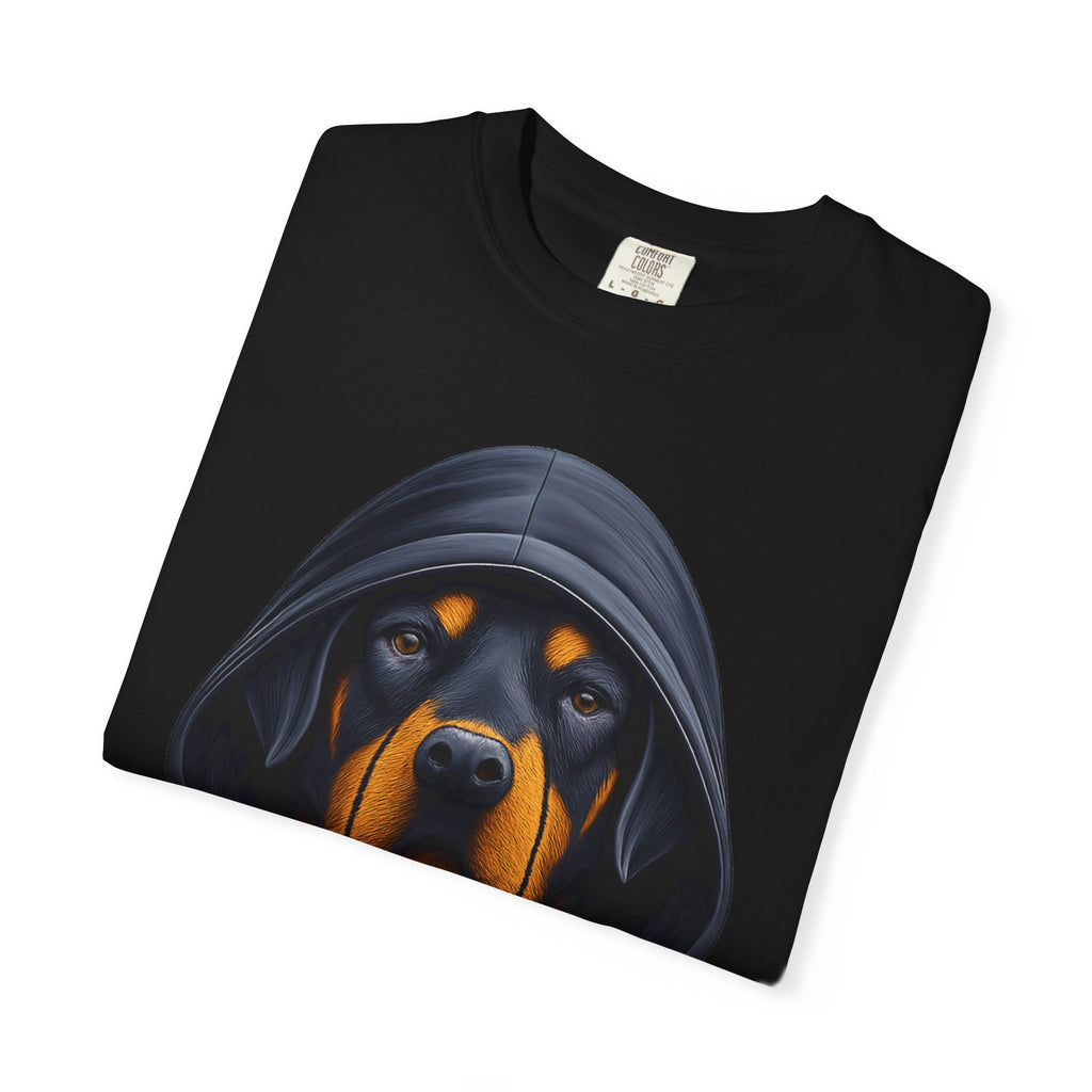 Hooded Rottweiler Portrait Tee – Unisex Powerful Dog Graphic T-Shirt